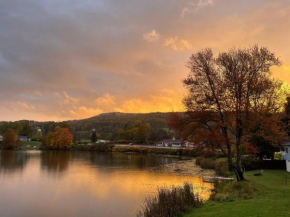 Lake View Retreat